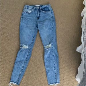 PacSun size 23 mom jeans